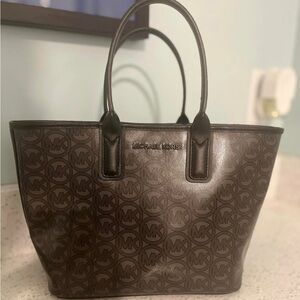MICHAEL KORS Jodie Small Logo Jacquard Tote Bag Small Tote - Black